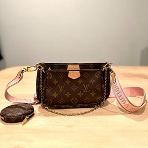 Louis Vuitton Light Pink Multi Pochette (with Accessories)